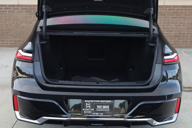 2023 BMW 7 Series 740i - 23034642 - 9