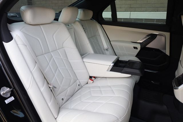 2023 BMW 7 Series 740i - 23034642 - 23