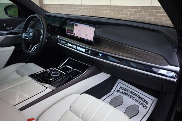 2023 BMW 7 Series 740i - 23034642 - 31