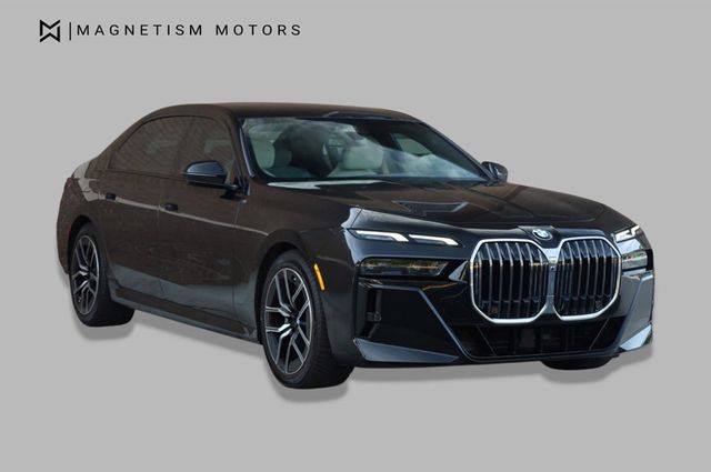 2023 BMW 7 Series 740i - 23034642 - 4