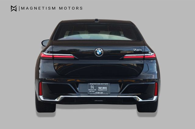 2023 BMW 7 Series 740i - 23034642 - 7