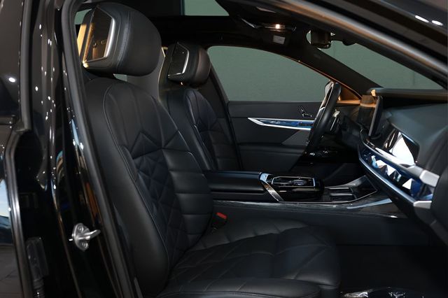 2023 BMW 7 Series 740i - 22999850 - 10