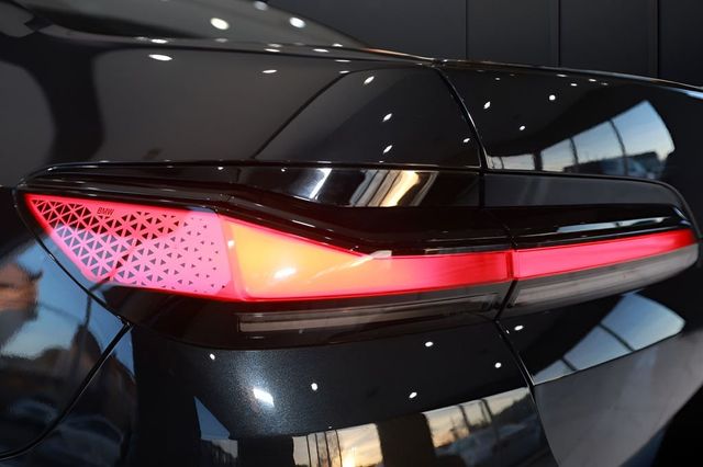 2023 BMW 7 Series 740i - 22999850 - 24