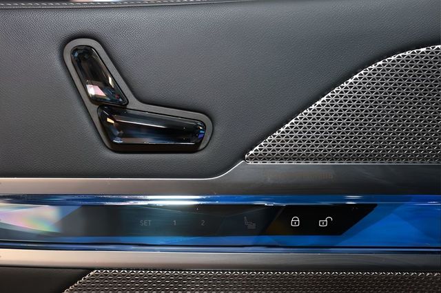 2023 BMW 7 Series 740i - 22999850 - 29