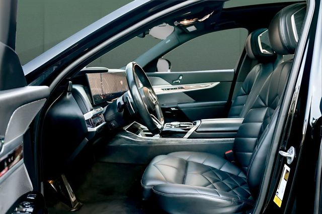 2023 BMW 7 Series 740i - 23009376 - 17