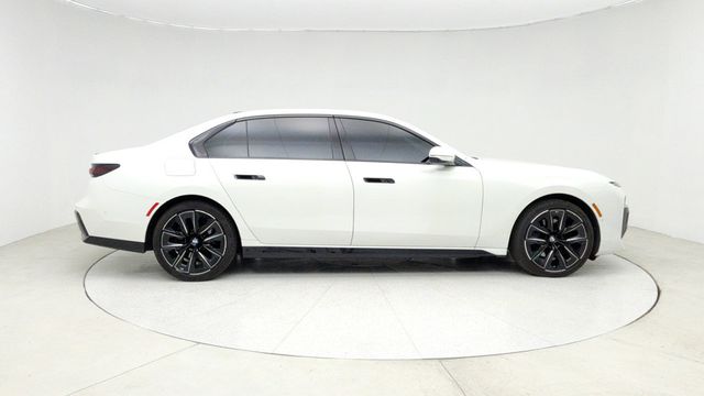 2023 BMW 7 Series 740i - 22942769 - 3