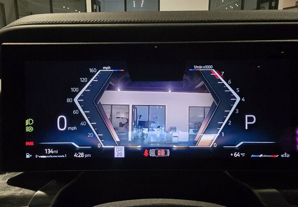 2023 BMW 7 Series 740i/MSport/ActiveDriveAssistPro/AdaptiveCruise/Bowers&Wilkins - 23075477 - 12
