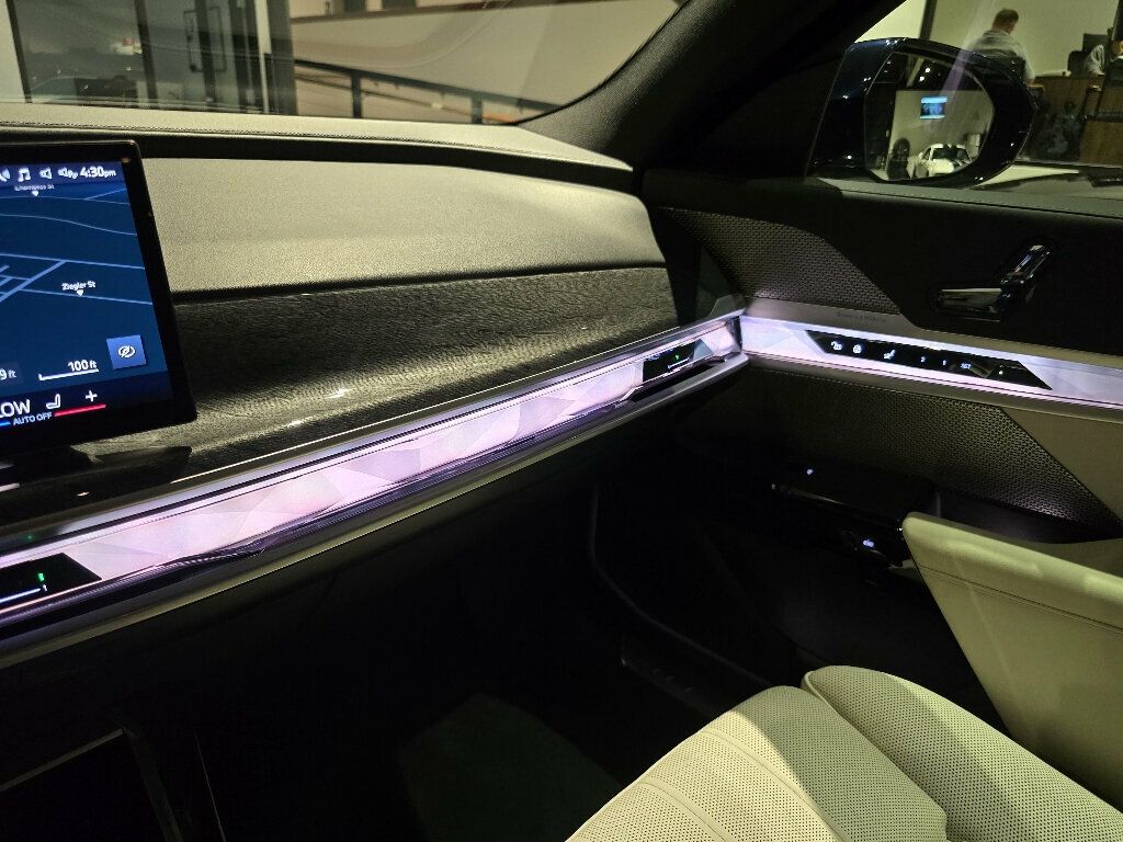 2023 BMW 7 Series 740i/MSport/ActiveDriveAssistPro/AdaptiveCruise/Bowers&Wilkins - 23075477 - 17