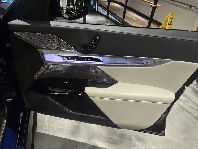 2023 BMW 7 Series 740i/MSport/ActiveDriveAssistPro/AdaptiveCruise/Bowers&Wilkins - 23075477 - 28