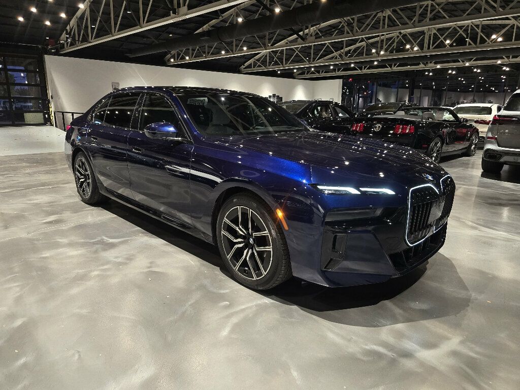 2023 BMW 7 Series 740i/MSport/ActiveDriveAssistPro/AdaptiveCruise/Bowers&Wilkins - 23075477 - 2