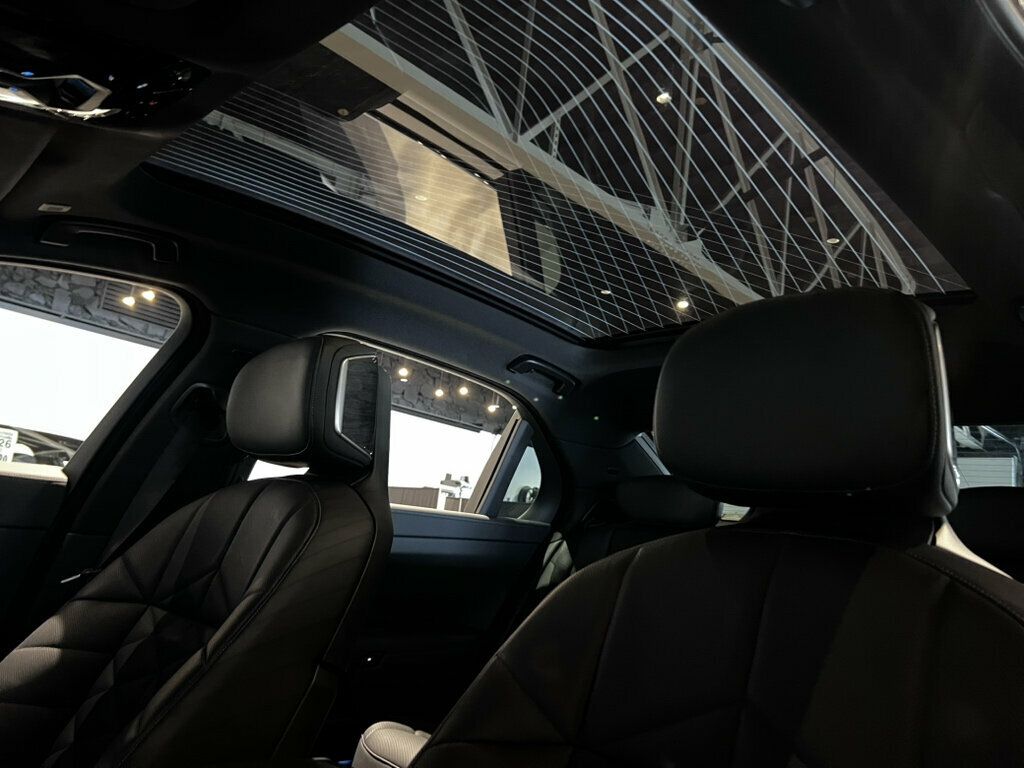 2023 BMW 7 Series 740i/MSportPkgPro/HtdSeats1st&2ndRow/SkyLounge/Bower&Wilkins - 23075478 - 11
