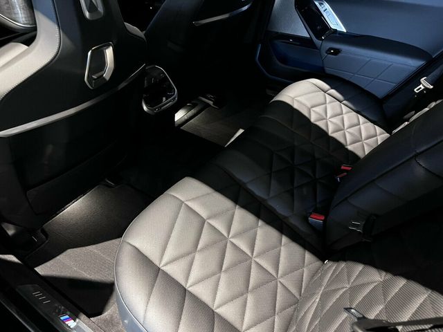 2023 BMW 7 Series 740i/MSportPkgPro/HtdSeats1st&2ndRow/SkyLounge/Bower&Wilkins - 23075478 - 12