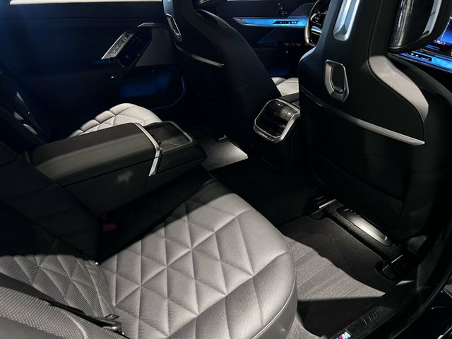 2023 BMW 7 Series 740i/MSportPkgPro/HtdSeats1st&2ndRow/SkyLounge/Bower&Wilkins - 23075478 - 18