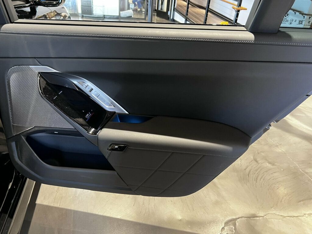2023 BMW 7 Series 740i/MSportPkgPro/HtdSeats1st&2ndRow/SkyLounge/Bower&Wilkins - 23075478 - 19
