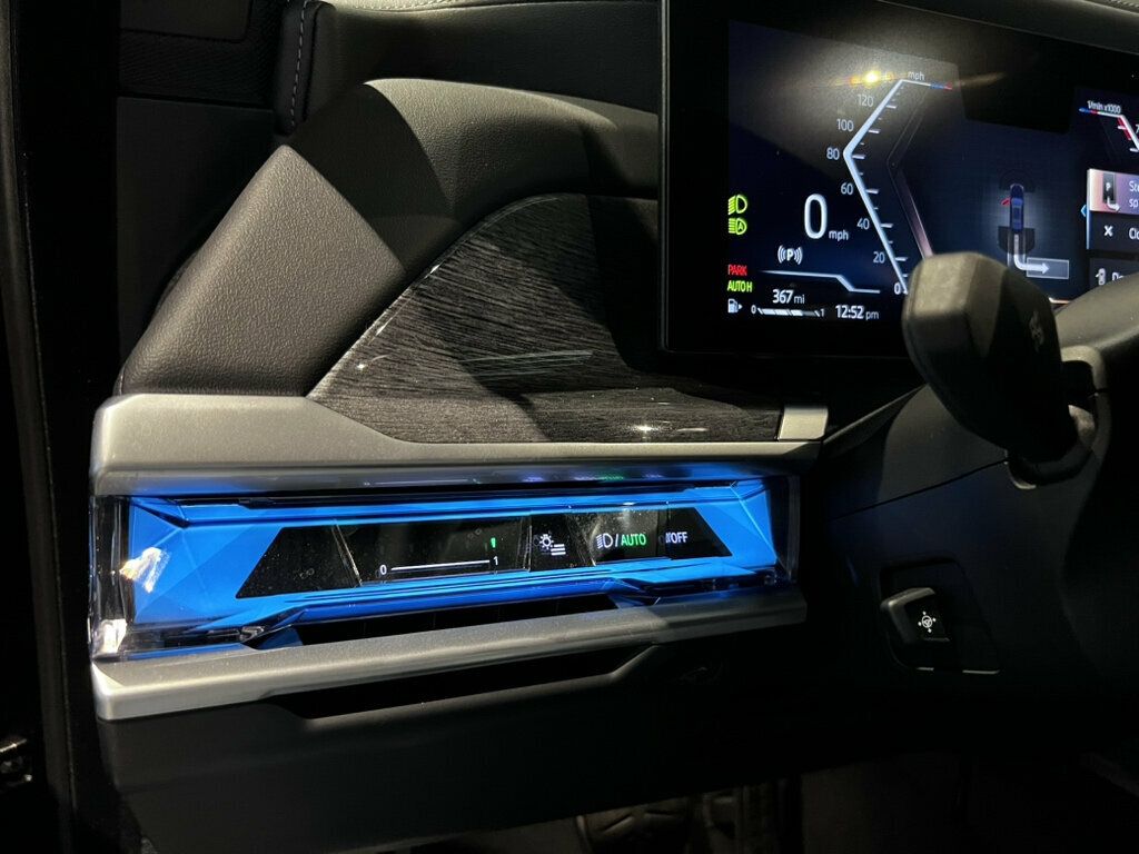 2023 BMW 7 Series 740i/MSportPkgPro/HtdSeats1st&2ndRow/SkyLounge/Bower&Wilkins - 23075478 - 42
