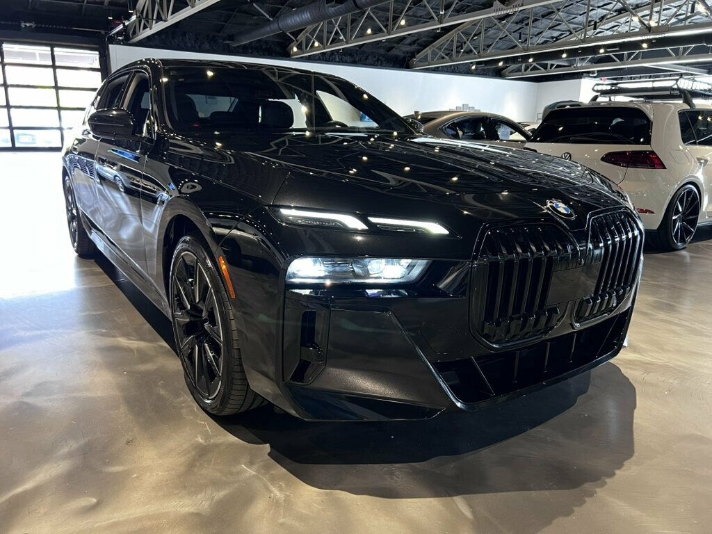 2023 BMW 7 Series 740i/MSportPkgPro/HtdSeats1st&2ndRow/SkyLounge/Bower&Wilkins - 23075478 - 49