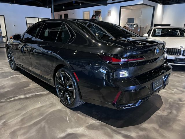 2023 BMW 7 Series 740i/MSportPkgPro/HtdSeats1st&2ndRow/SkyLounge/Bower&Wilkins - 23075478 - 6