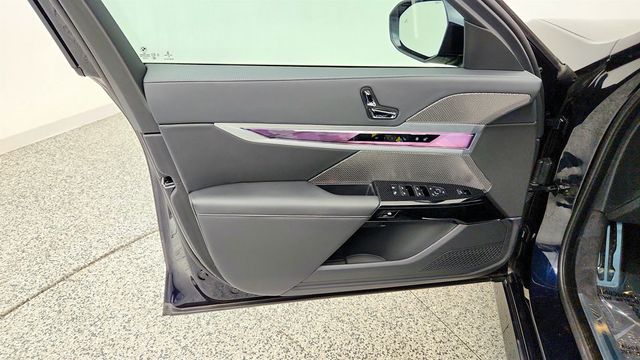 2023 BMW 7 Series 740i Sedan w/ 21’’ Wheels, M Sport Pro Pkg & Parking Assistance - 23035169 - 10