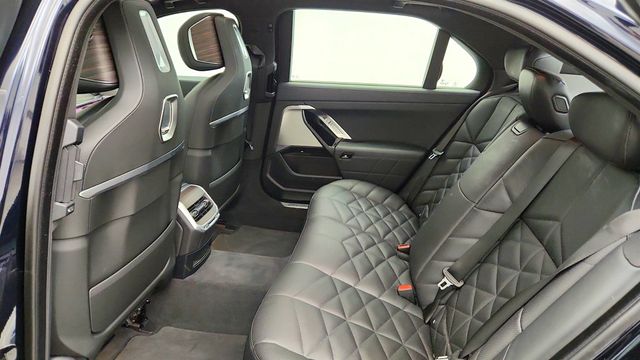 2023 BMW 7 Series 740i Sedan w/ 21’’ Wheels, M Sport Pro Pkg & Parking Assistance - 23035169 - 20