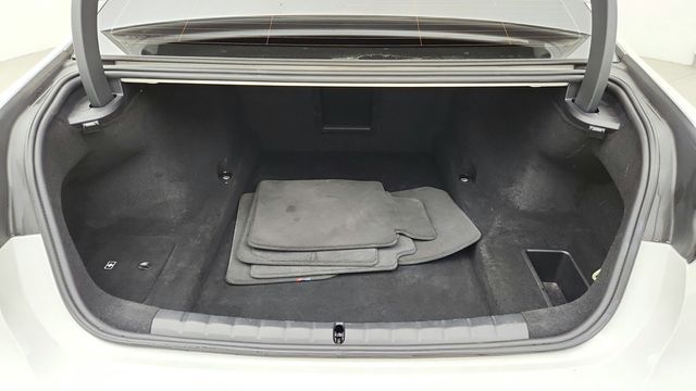 2023 BMW 7 Series 740i with Automatic Doors, 21'' Wheels & Parking Assistance Pkg - 22942769 - 21