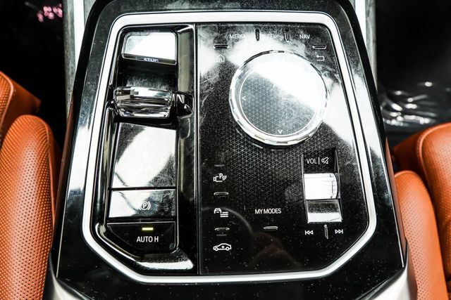2023 BMW 7 Series 760i xDrive - 23026361 - 25