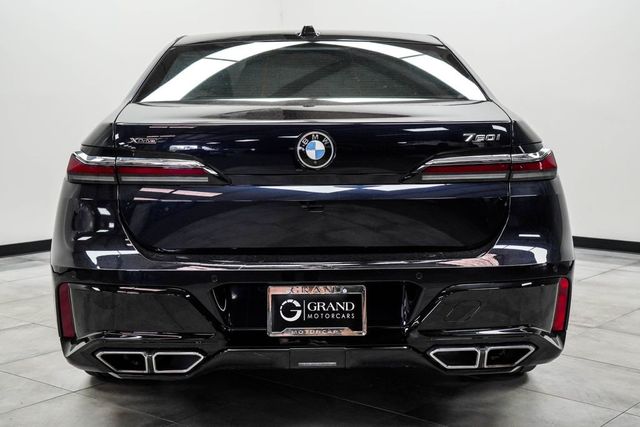 2023 BMW 7 Series 760i xDrive - 23026361 - 8