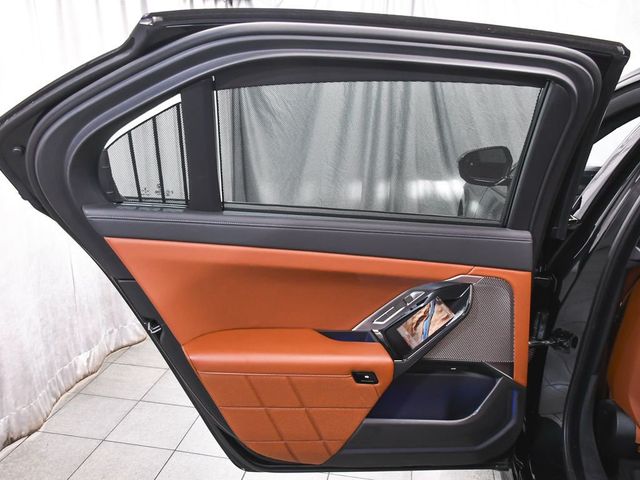 2023 BMW 7 Series 760i xDrive - 23011159 - 14
