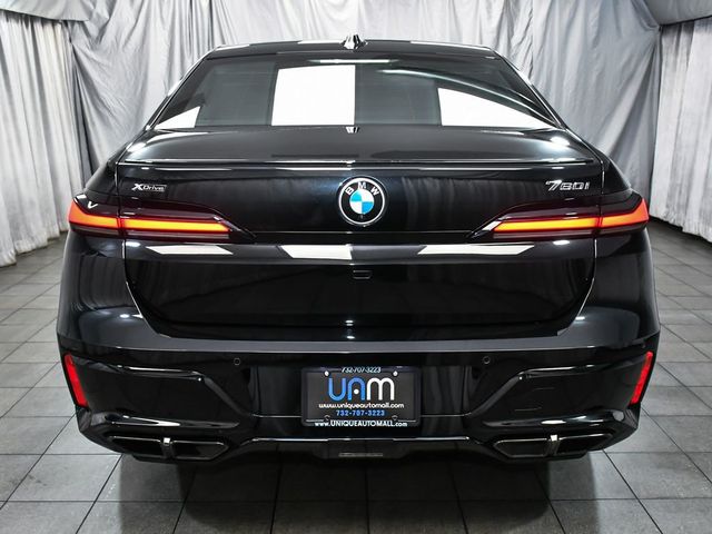 2023 BMW 7 Series 760i xDrive - 23011159 - 4