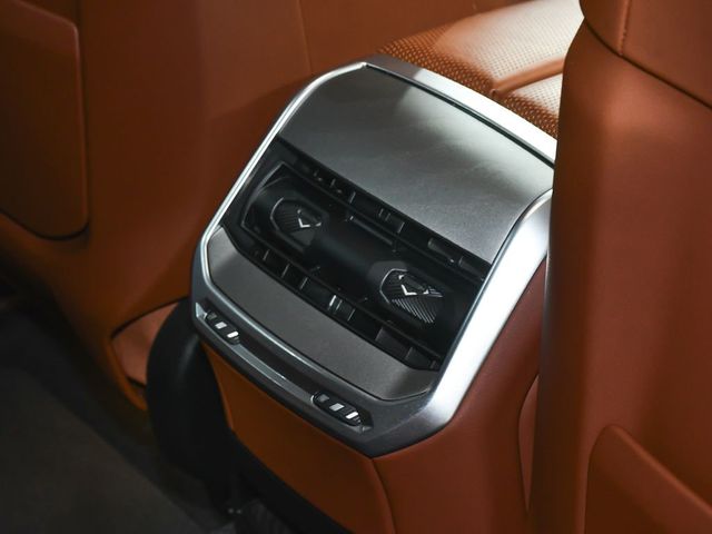 2023 BMW 7 Series 760i xDrive - 23011159 - 58