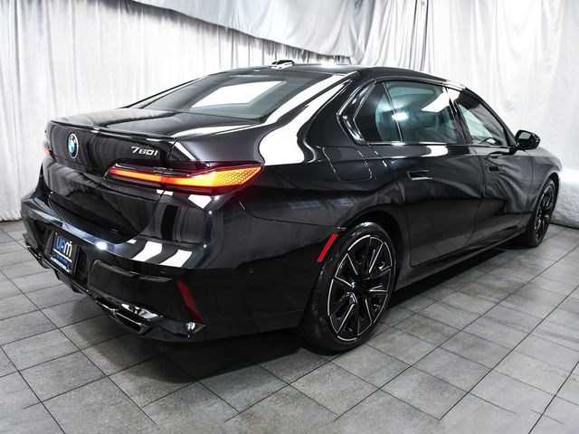 2023 BMW 7 Series 760i xDrive - 23011159 - 5