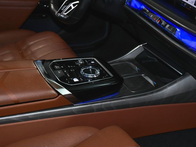2023 BMW 7 Series 760i xDrive - 23011159 - 67