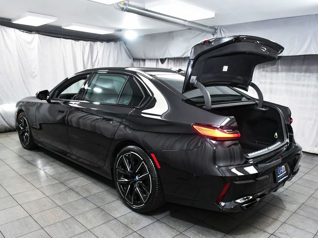 2023 BMW 7 Series 760i xDrive - 23011159 - 69