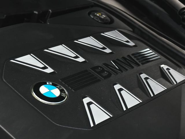 2023 BMW 7 Series 760i xDrive - 23011159 - 73