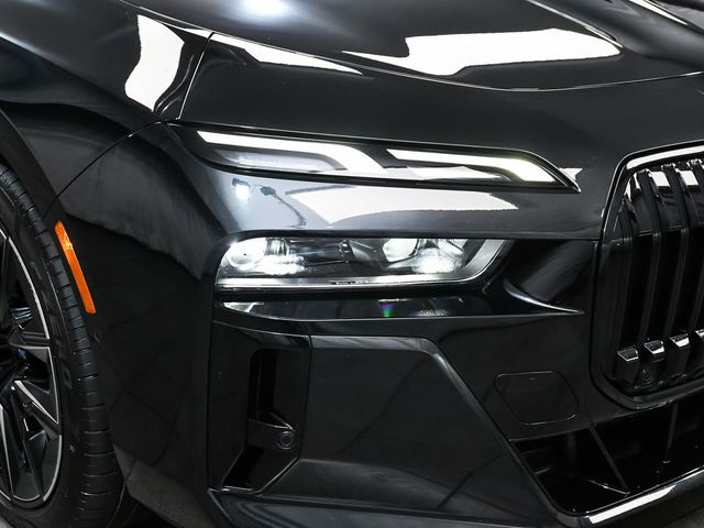 2023 BMW 7 Series 760i xDrive - 23011159 - 75