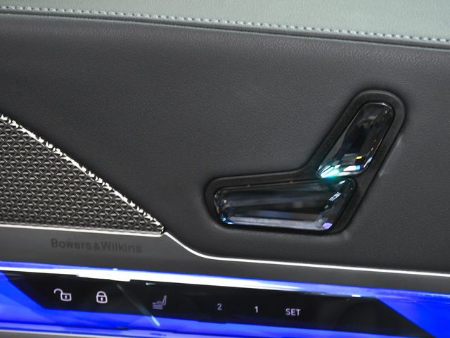 2023 BMW 7 Series 760i xDrive - 23011172 - 23