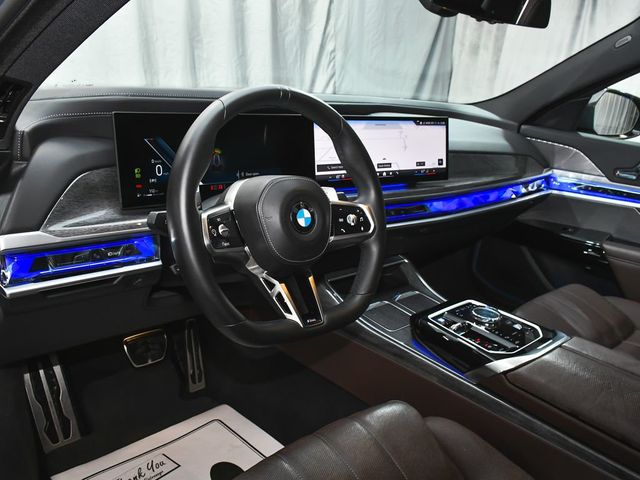 2023 BMW 7 Series 760i xDrive - 23011172 - 28