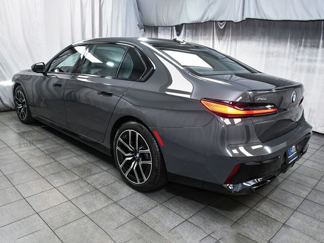 2023 BMW 7 Series 760i xDrive - 23011172 - 3