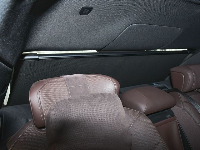 2023 BMW 7 Series 760i xDrive - 23011172 - 62