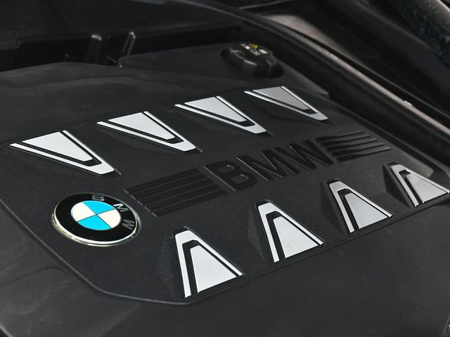 2023 BMW 7 Series 760i xDrive - 23011172 - 74