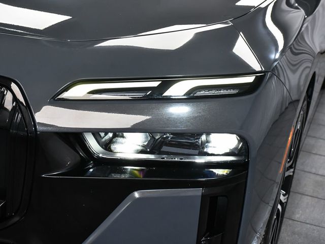 2023 BMW 7 Series 760i xDrive - 23011172 - 79