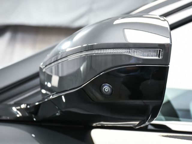 2023 BMW 7 Series 760i xDrive - 23011172 - 82