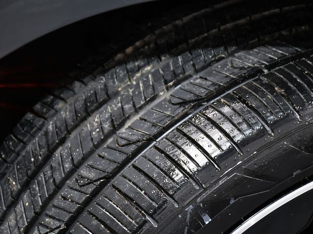 2023 BMW 7 Series 760i xDrive - 23011172 - 91