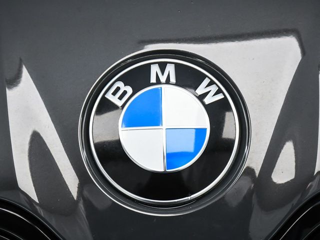 2023 BMW 7 Series 760i xDrive - 23011172 - 96