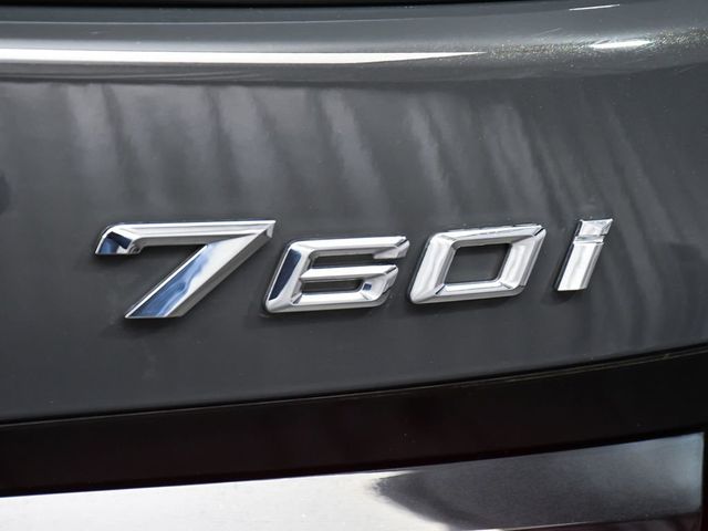 2023 BMW 7 Series 760i xDrive - 23011172 - 98