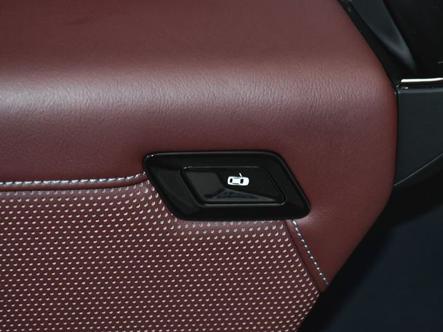 2023 BMW 7 Series 760i xDrive - 23048015 - 15