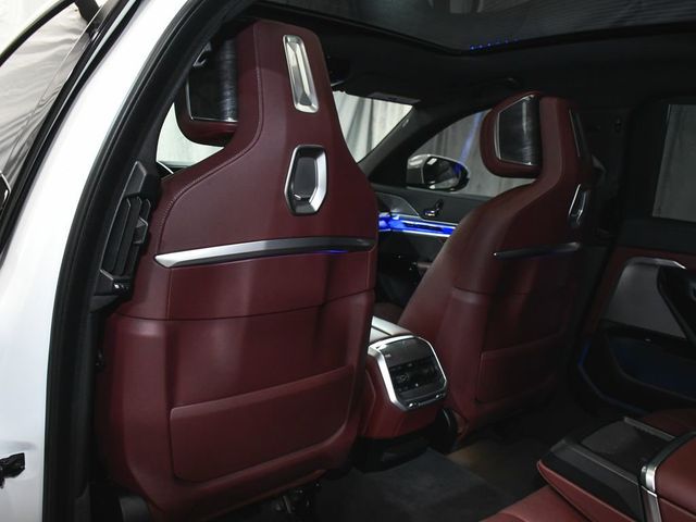 2023 BMW 7 Series 760i xDrive - 23048015 - 65