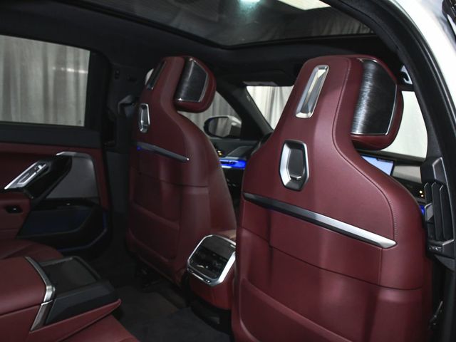 2023 BMW 7 Series 760i xDrive - 23048015 - 71