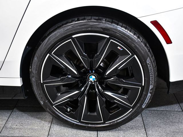 2023 BMW 7 Series 760i xDrive - 23048015 - 7