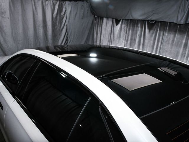 2023 BMW 7 Series 760i xDrive - 23048015 - 92