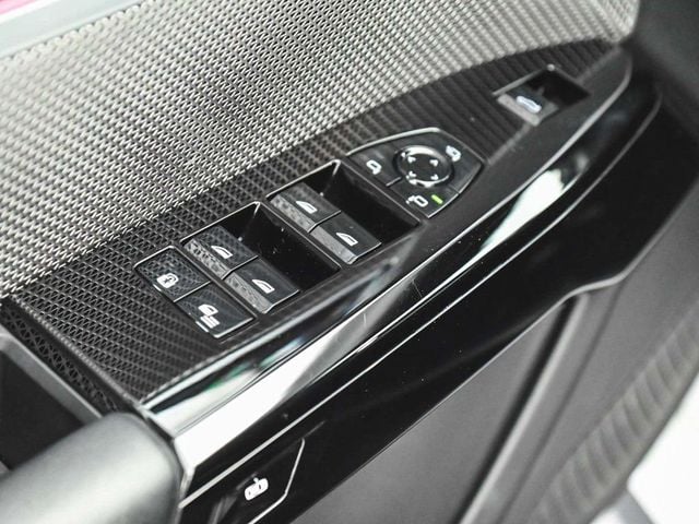 2023 BMW 7 Series 760i xDrive - 22975464 - 9